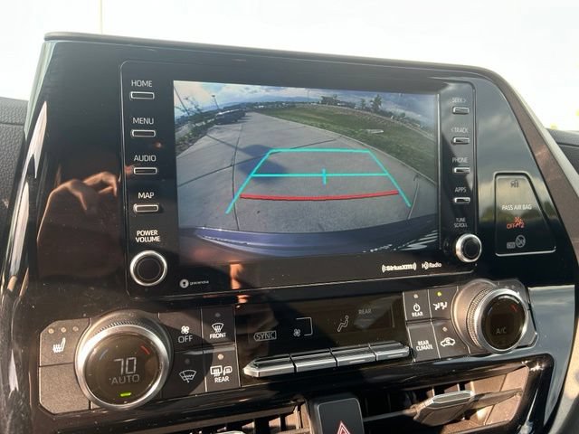 Used 2020 Toyota Highlander XLE AWD/4WD image 24