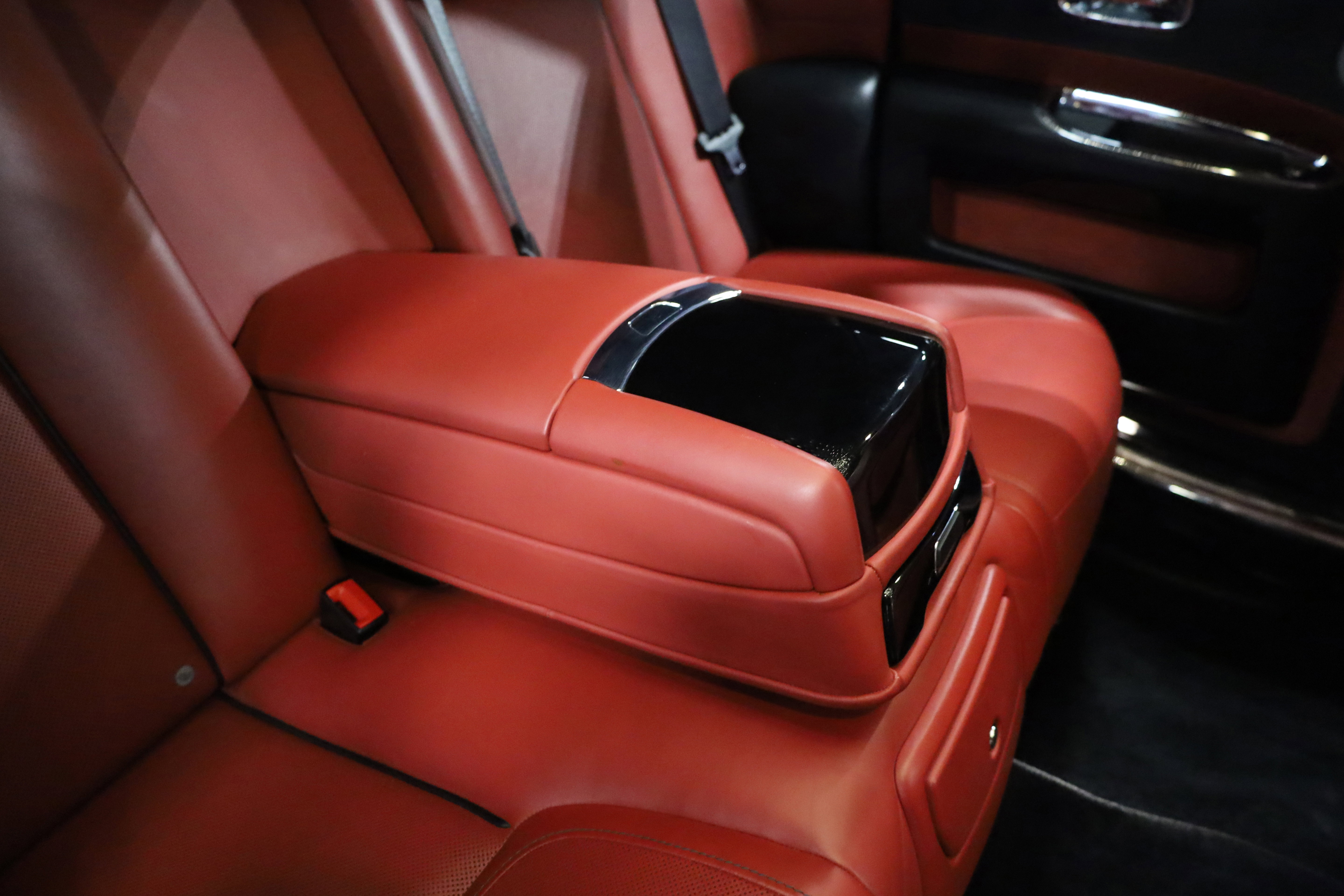 Used 2017 Rolls-Royce Ghost image 44