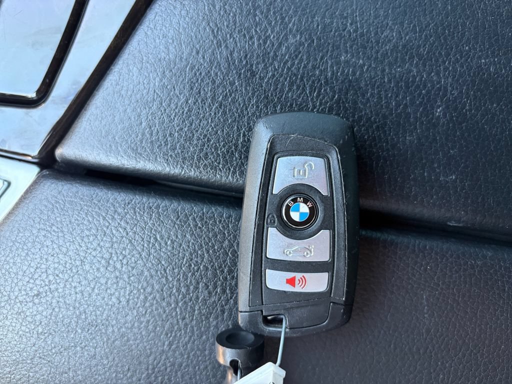 Used 2014 BMW 550i xDrive Sedan AWD/4WD image 41