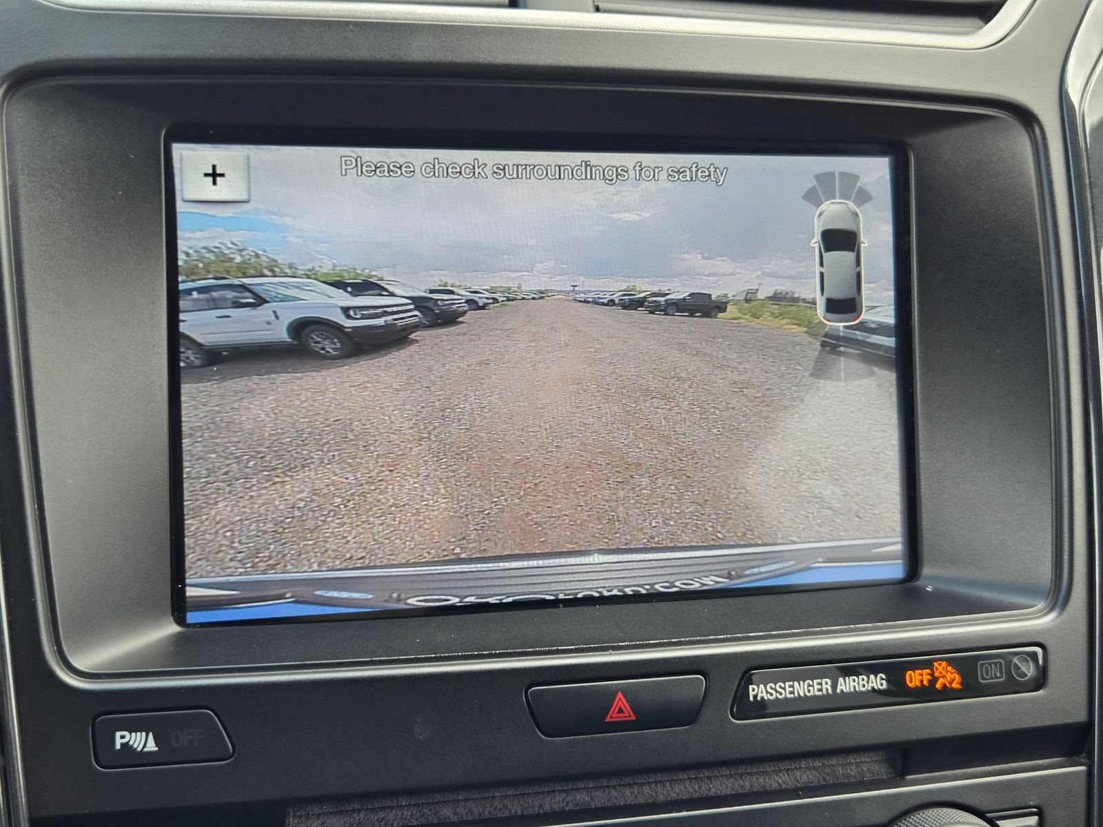 Used 2018 Ford Explorer XLT w/ Equipment Group 202A FWD image 21