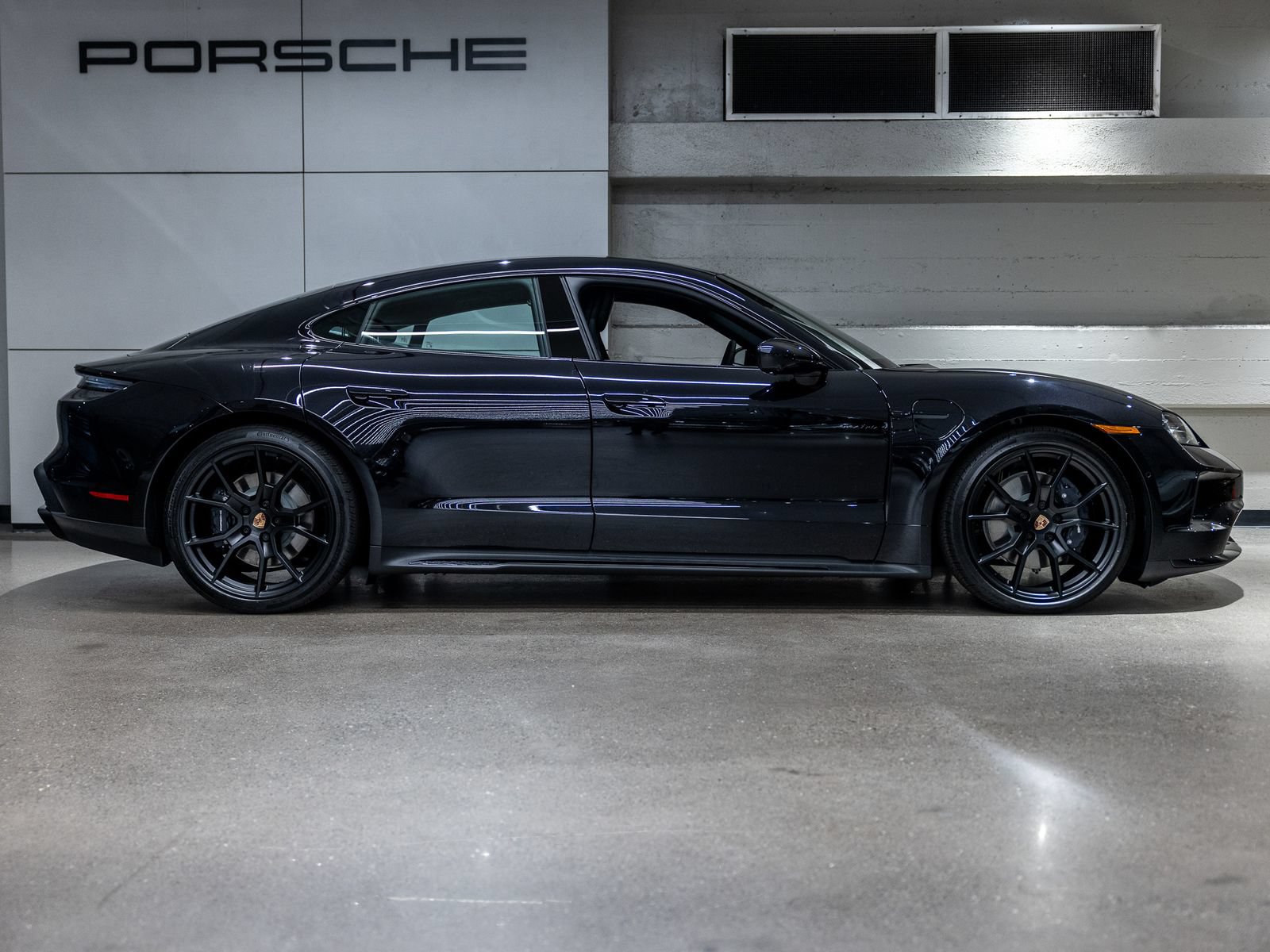 New 2026 Porsche Taycan AWD/4WD image 9
