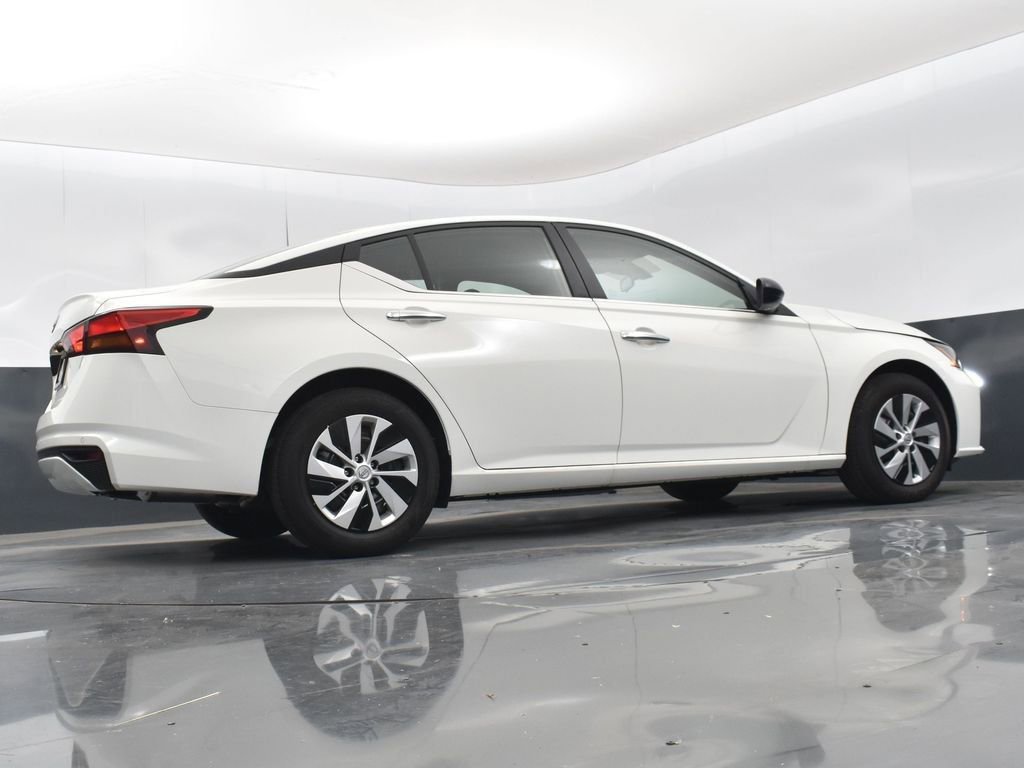 Used 2025 Nissan Altima 2.5 S image 41