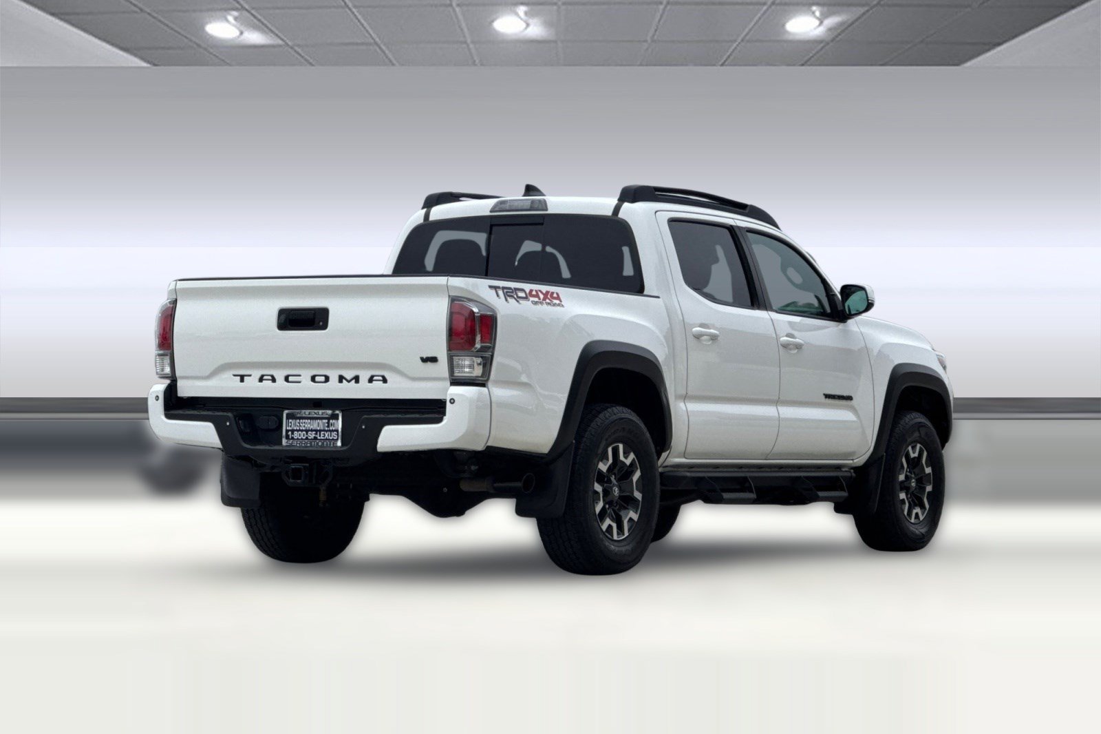Used 2021 Toyota Tacoma TRD Off-Road w/ Technology Package AWD/4WD image 8