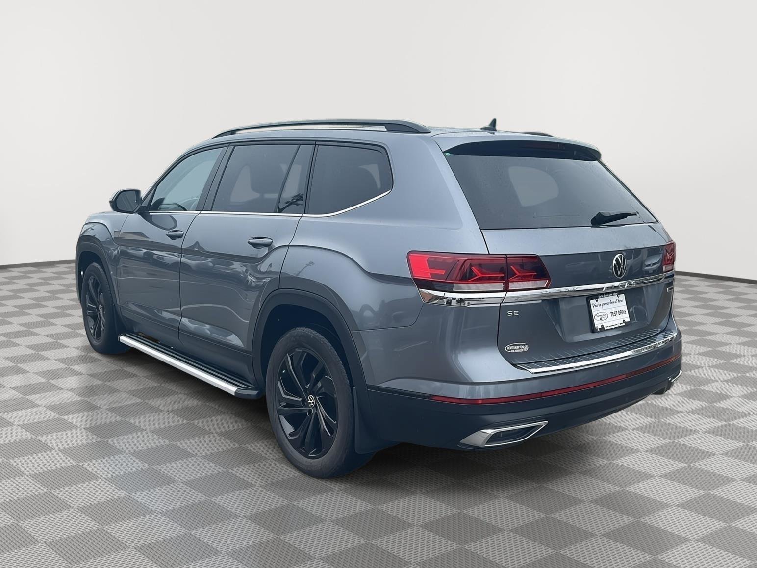 Used 2022 Volkswagen Atlas SE w/ Panoramic Sunroof Package AWD/4WD image 7