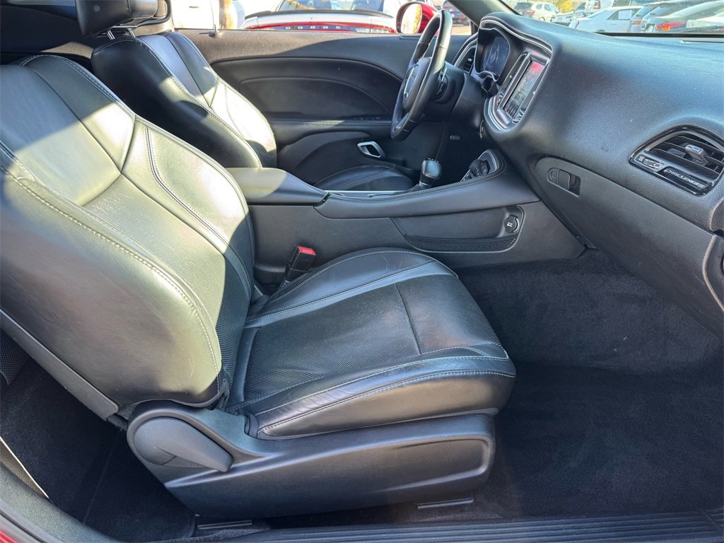 Used 2017 Dodge Challenger SXT Plus image 20
