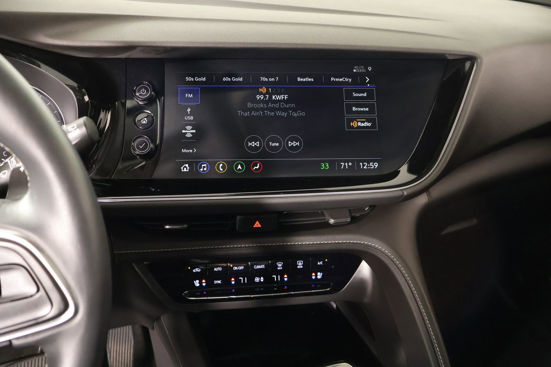 Used 2023 Buick Envision Avenir FWD image 5