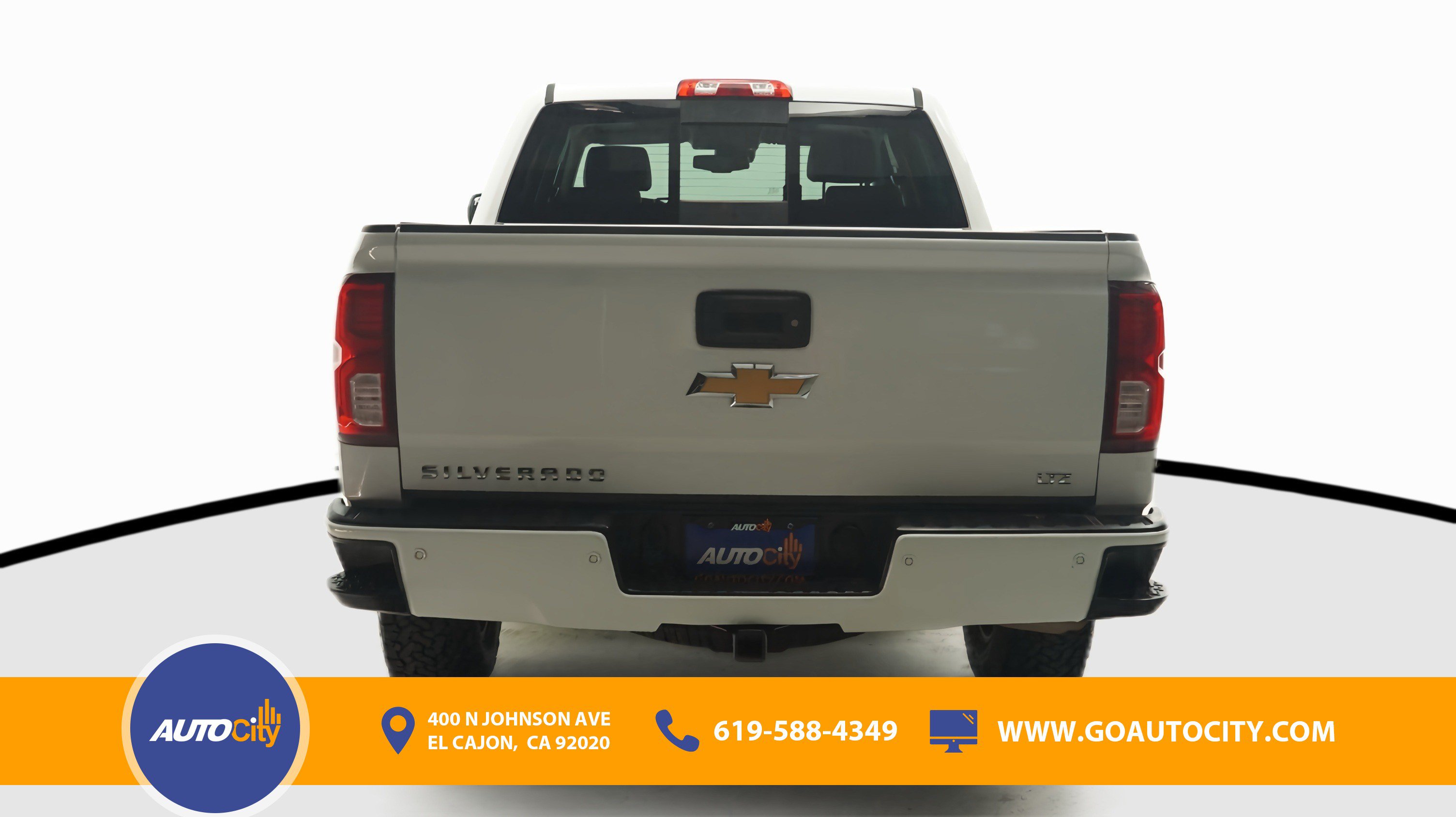 Used 2018 Chevrolet Silverado 1500 LTZ Z71 w/ LTZ Plus Package AWD/4WD image 12