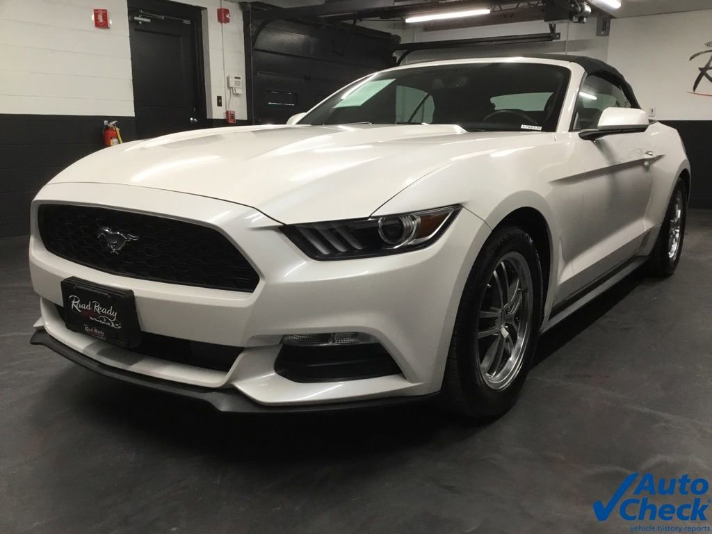Used 2017 Ford Mustang Convertible image 16