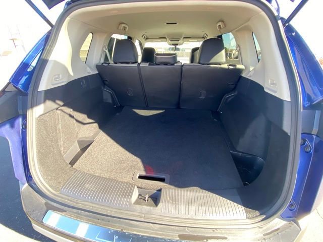 Certified 2022 Nissan Rogue SV image 19