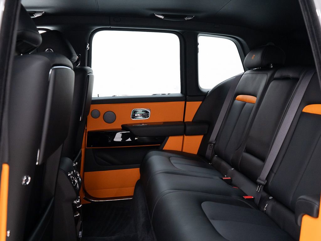 Used 2026 Rolls-Royce Cullinan AWD/4WD image 25