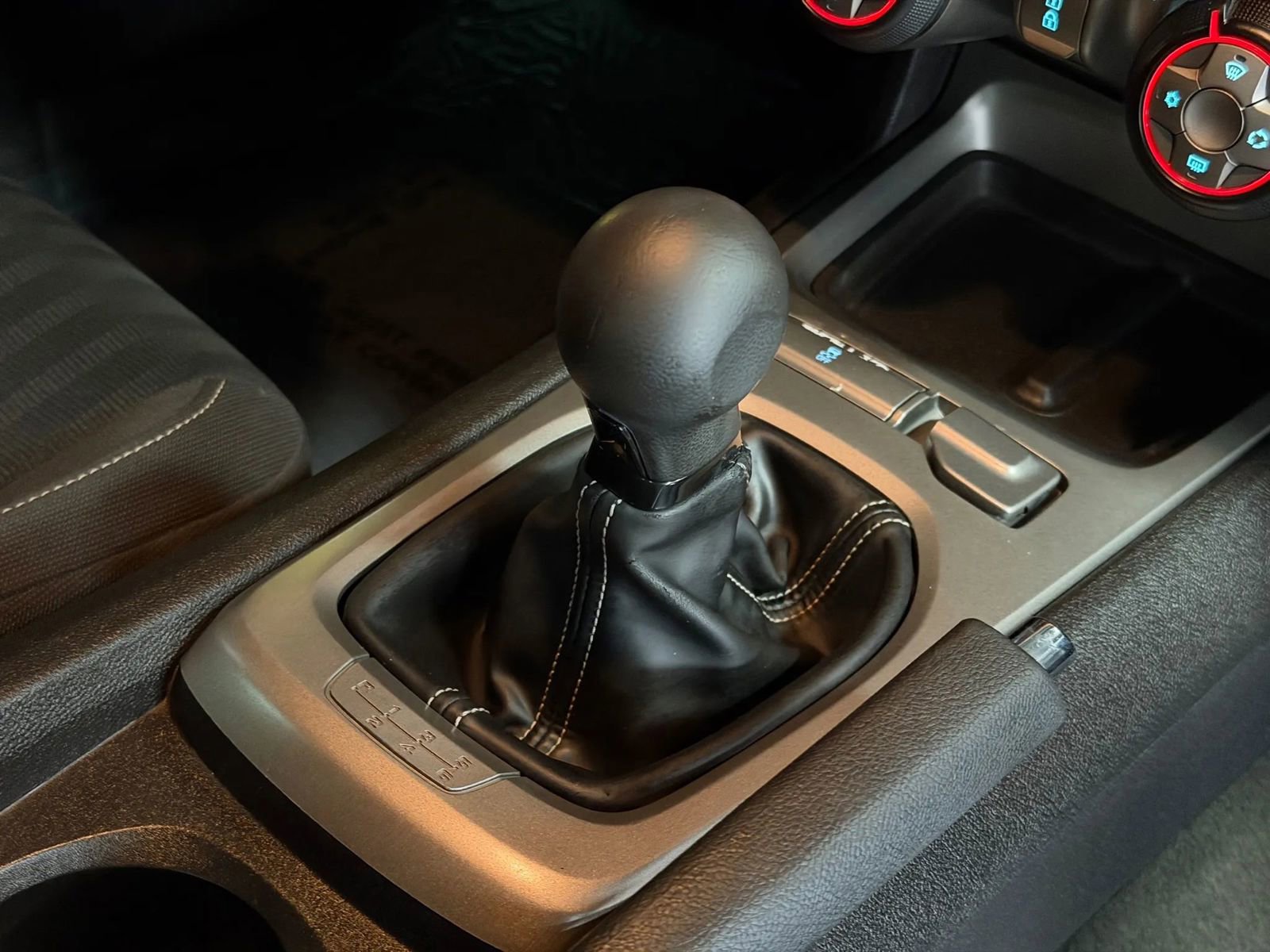 Used 2010 Chevrolet Camaro LS RWD image 11