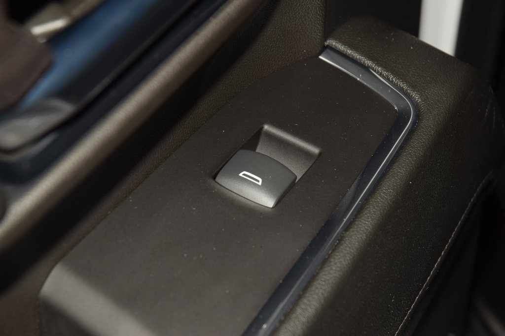 Certified 2024 Chevrolet Silverado 2500 LTZ w/ LTZ Convenience Package image 51