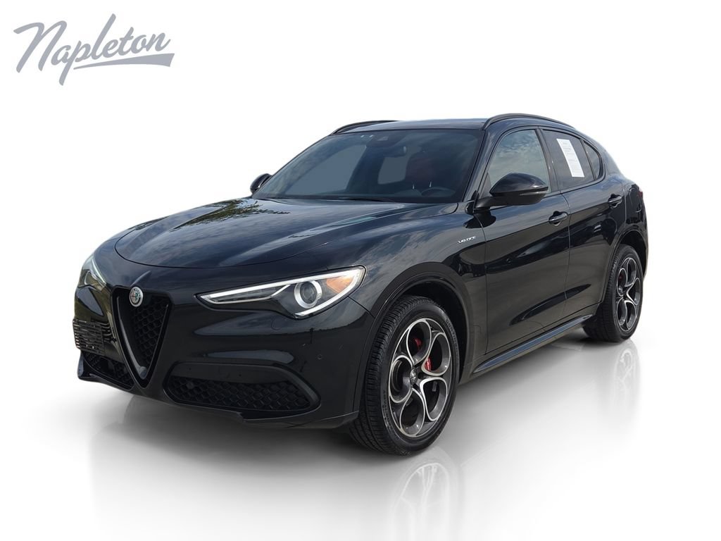 Used 2023 Alfa Romeo Stelvio Veloce AWD/4WD image 1
