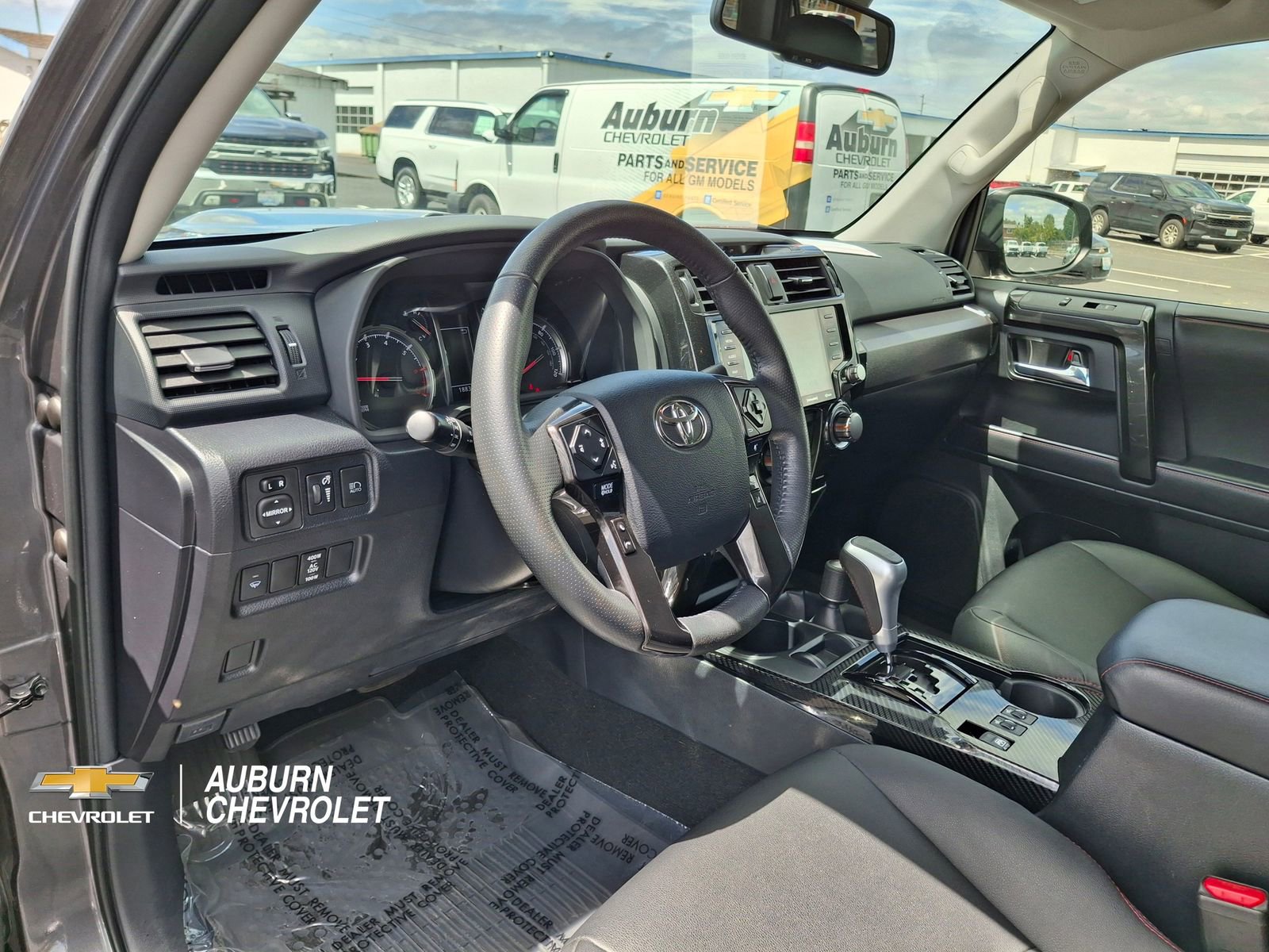 Used 2020 Toyota 4Runner TRD Off-Road Premium AWD/4WD image 16