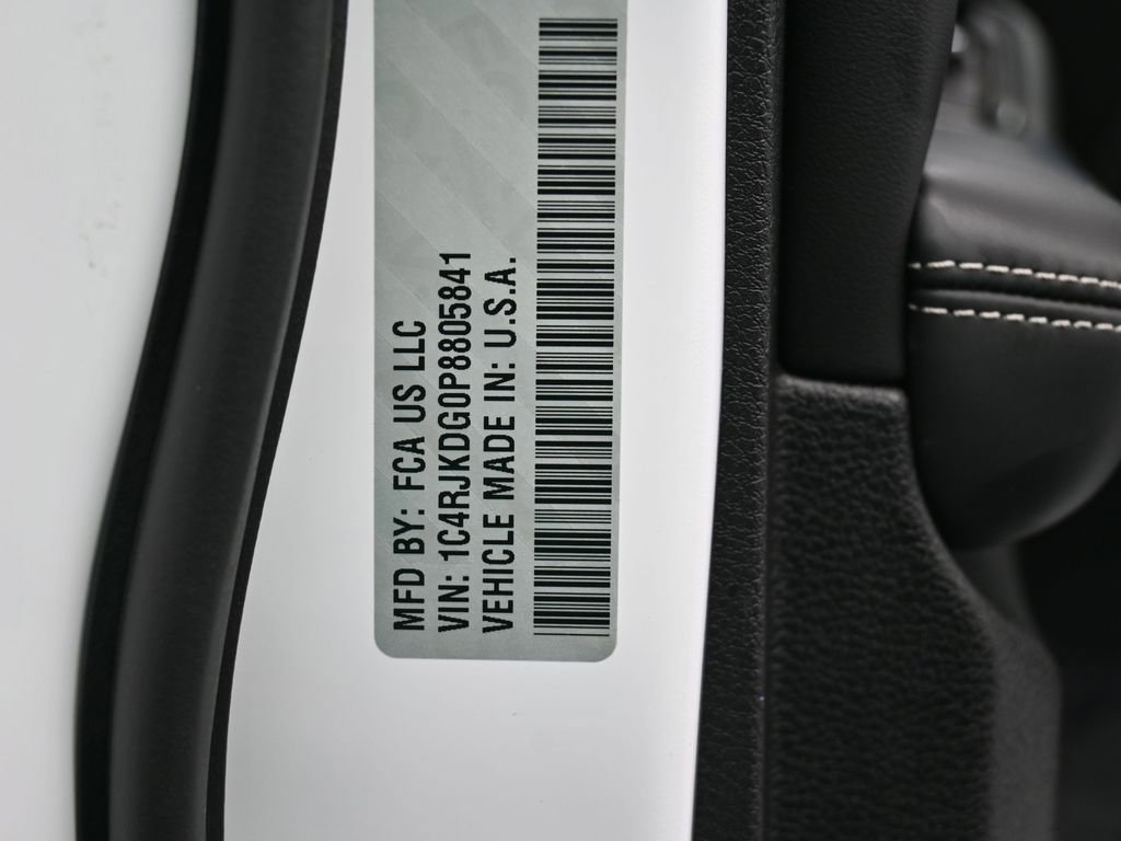 Used 2023 Jeep Grand Cherokee L Overland image 24