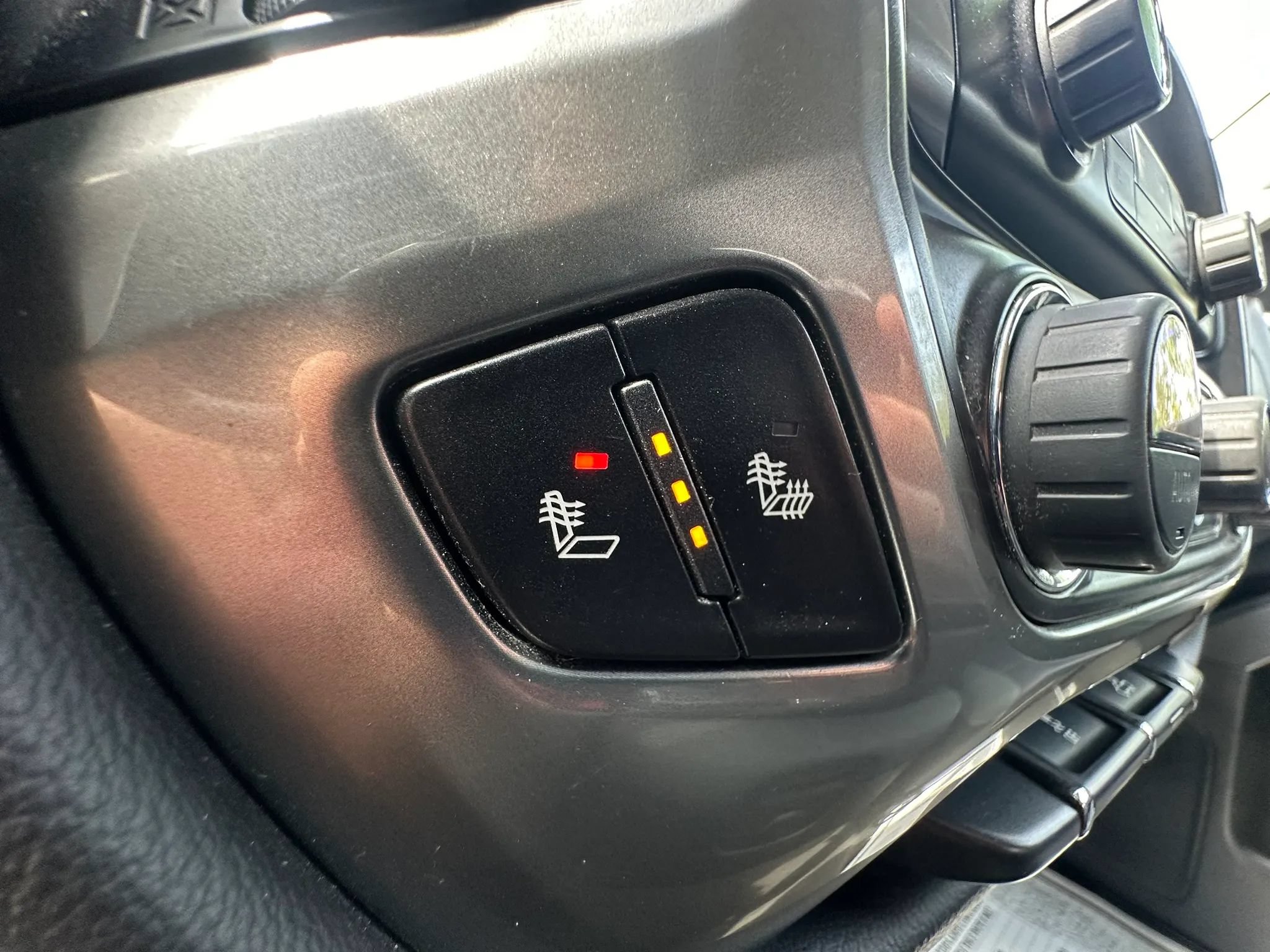 Used 2015 Chevrolet Silverado 1500 LT w/ All Star Edition AWD/4WD image 22
