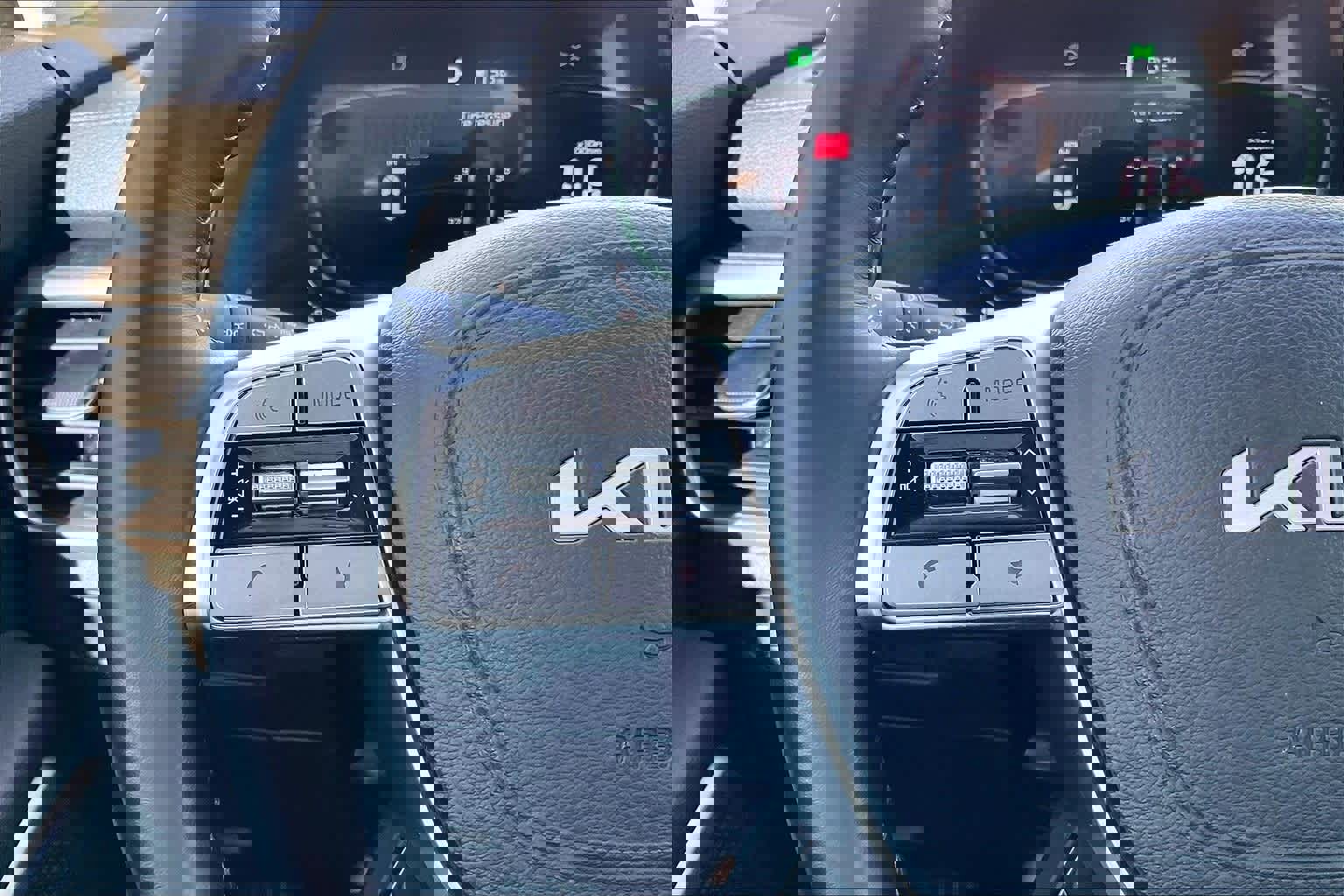 Used 2023 Kia Telluride S w/ S Sunroof Package image 24