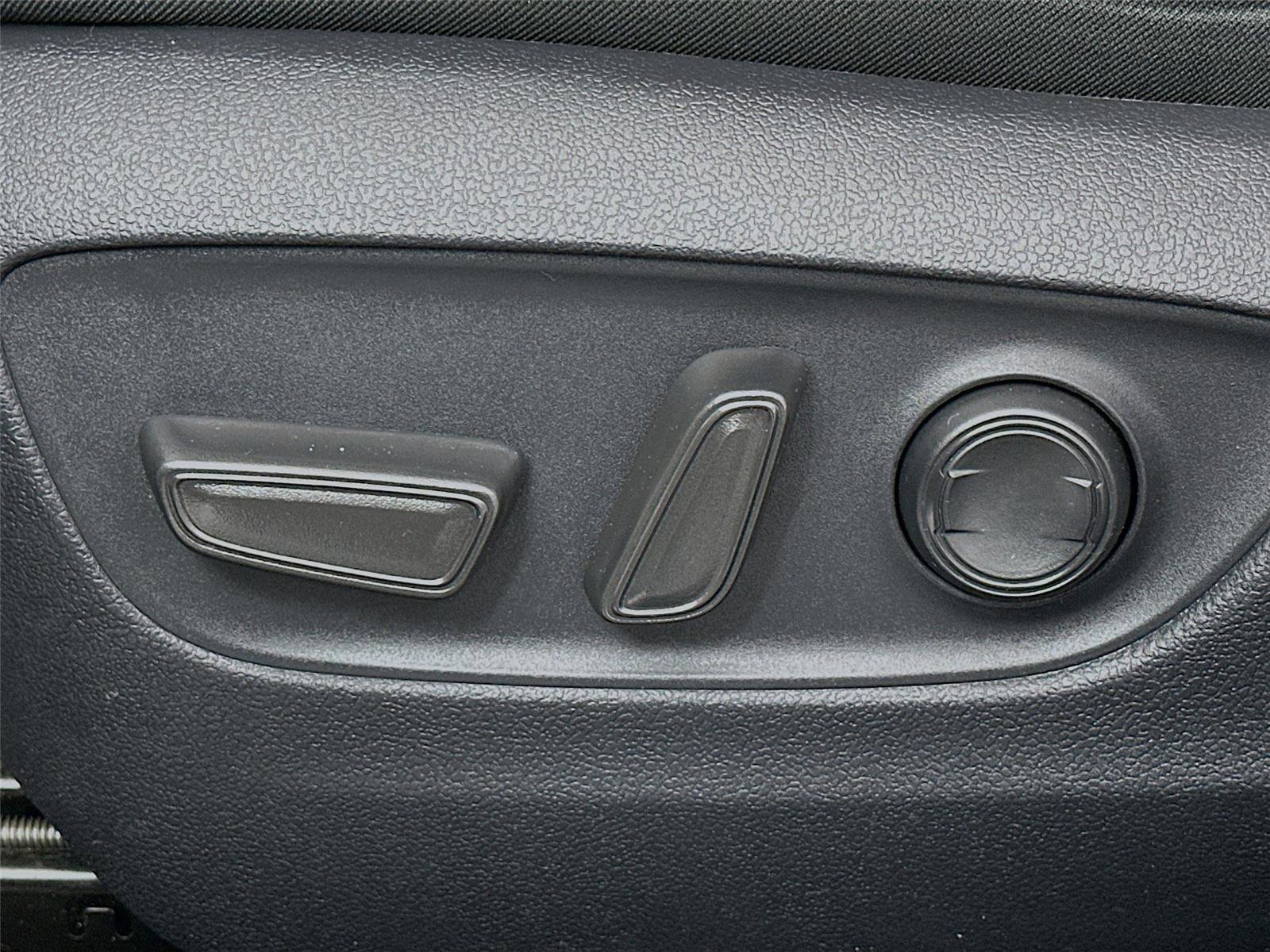 Certified 2025 Toyota RAV4 XLE image 20