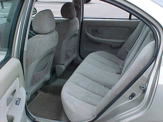 Used 2005 Hyundai Elantra GLS image 12