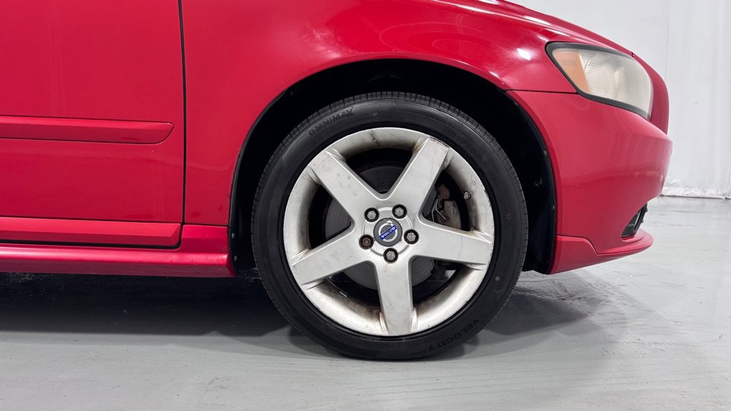 Used 2009 Volvo S40 T5 R-Design AWD/4WD image 32