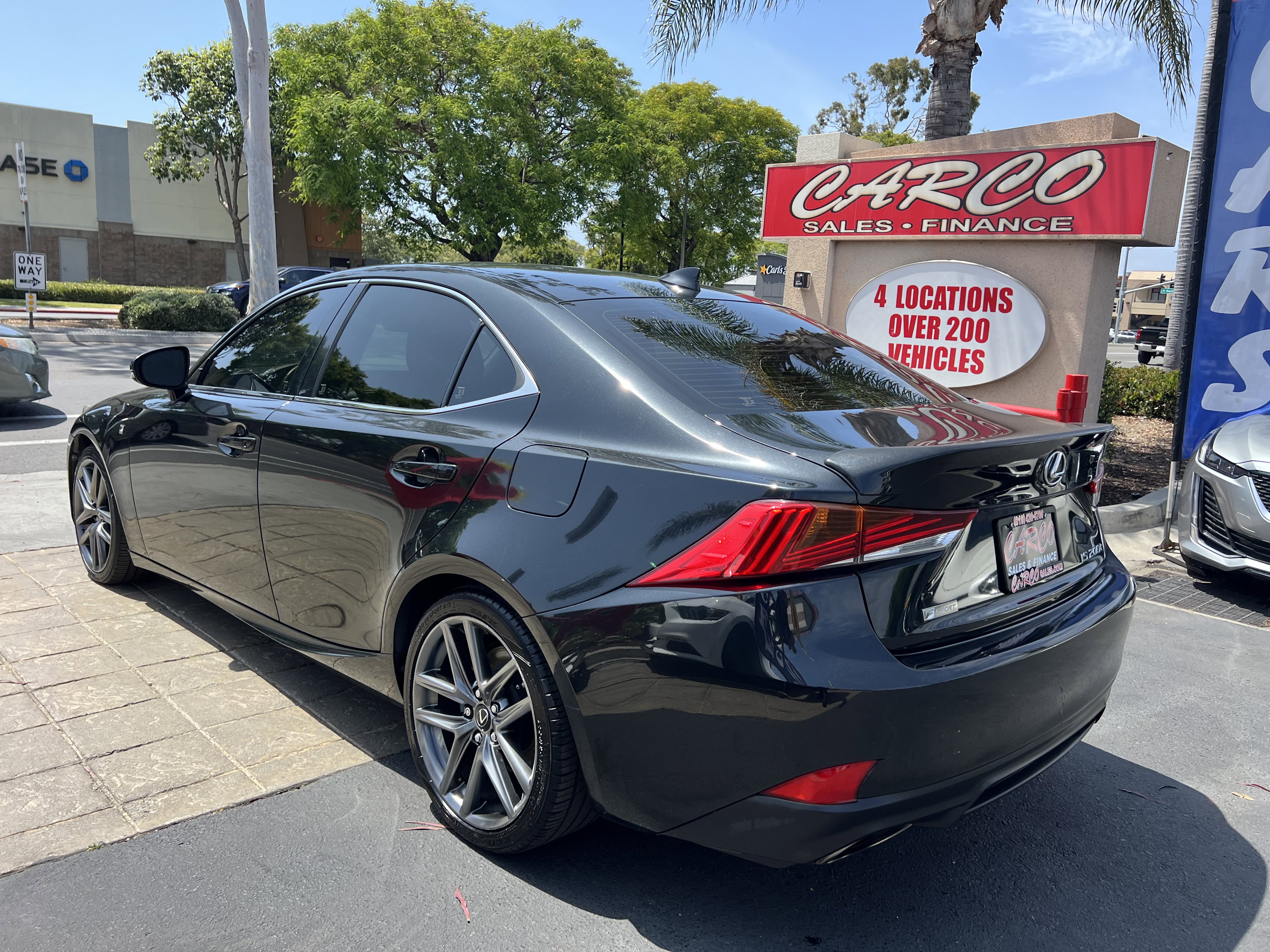 Used 2017 Lexus IS 200t F Sport w/ F Sport Package RWD image 8