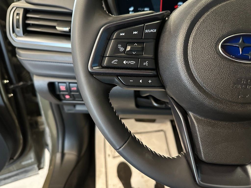 Used 2025 Subaru Forester Limited image 11