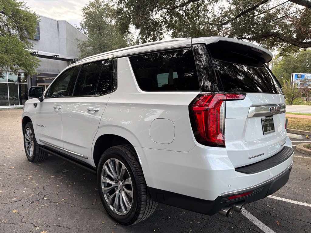 Used 2021 GMC Yukon Denali w/ Denali Premium Package AWD/4WD image 5