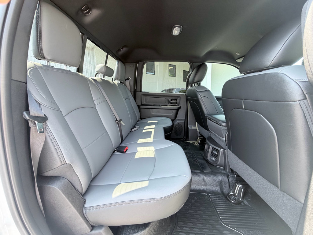 New 2026 RAM 3500 Tradesman AWD/4WD image 24
