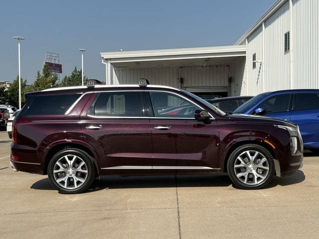 Used 2021 Hyundai Palisade Limited FWD image 3