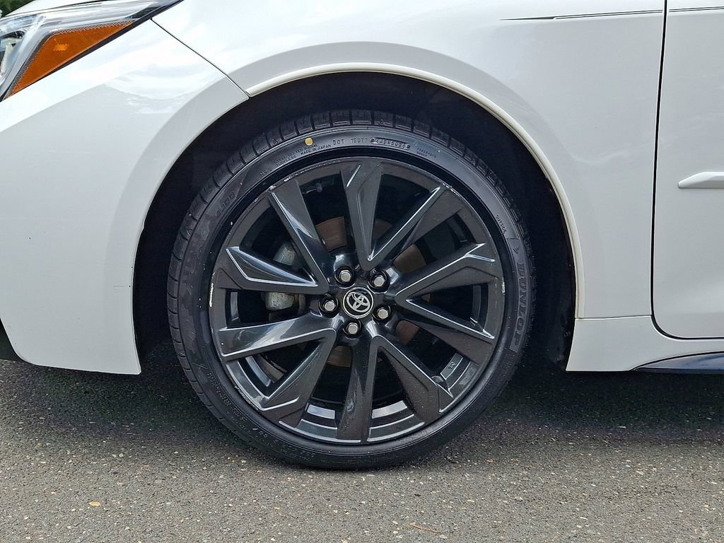 Used 2024 Toyota Corolla SE w/ SE Premium Package FWD image 8