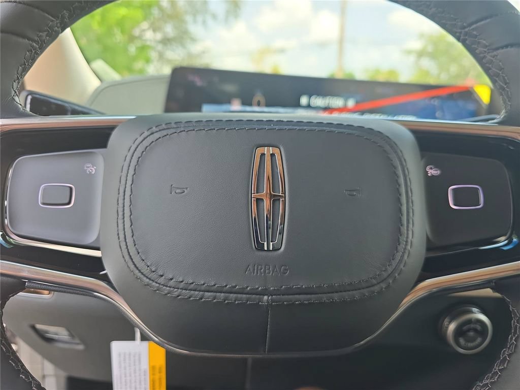 New 2027 Lincoln Navigator Premiere RWD image 23