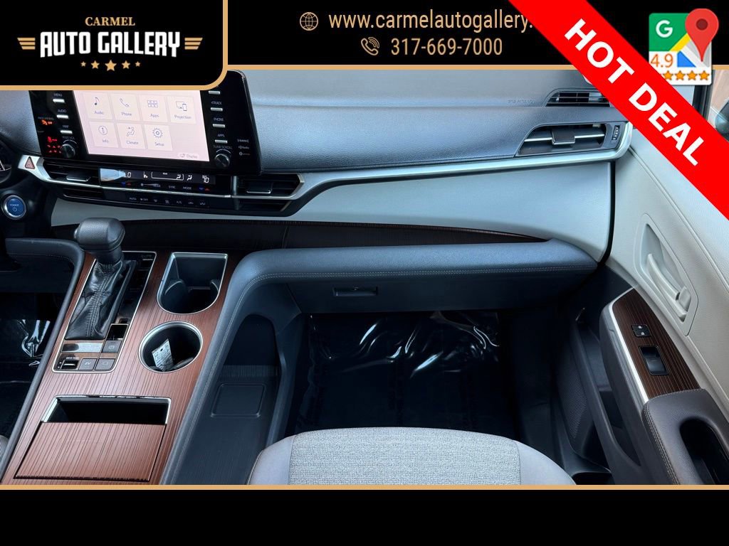 Used 2022 Toyota Sienna LE image 32