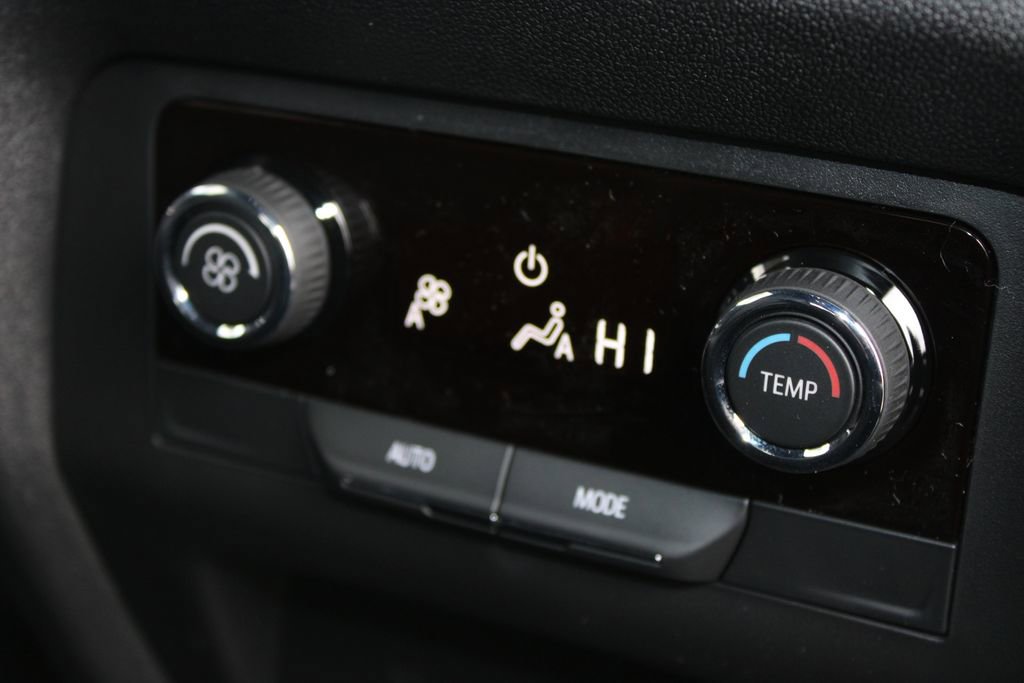 New 2026 Chevrolet Traverse LT w/ Driver Confidence Package image 31