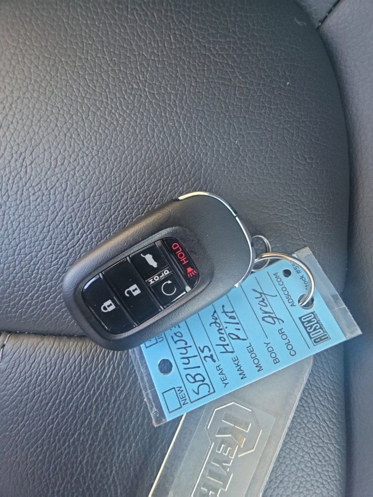Certified 2025 Honda Pilot Touring image 35