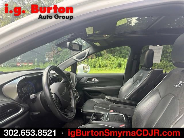 Used 2019 Chrysler Pacifica Limited w/ Advanced Safetytec Group FWD image 3