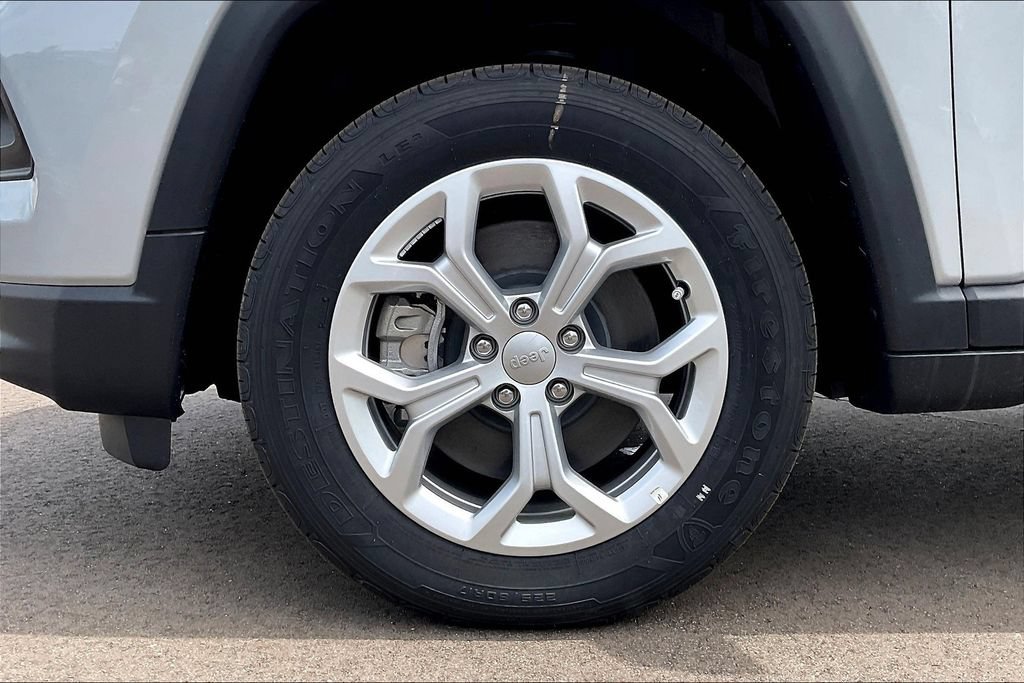 New 2024 Jeep Compass Latitude AWD/4WD image 12