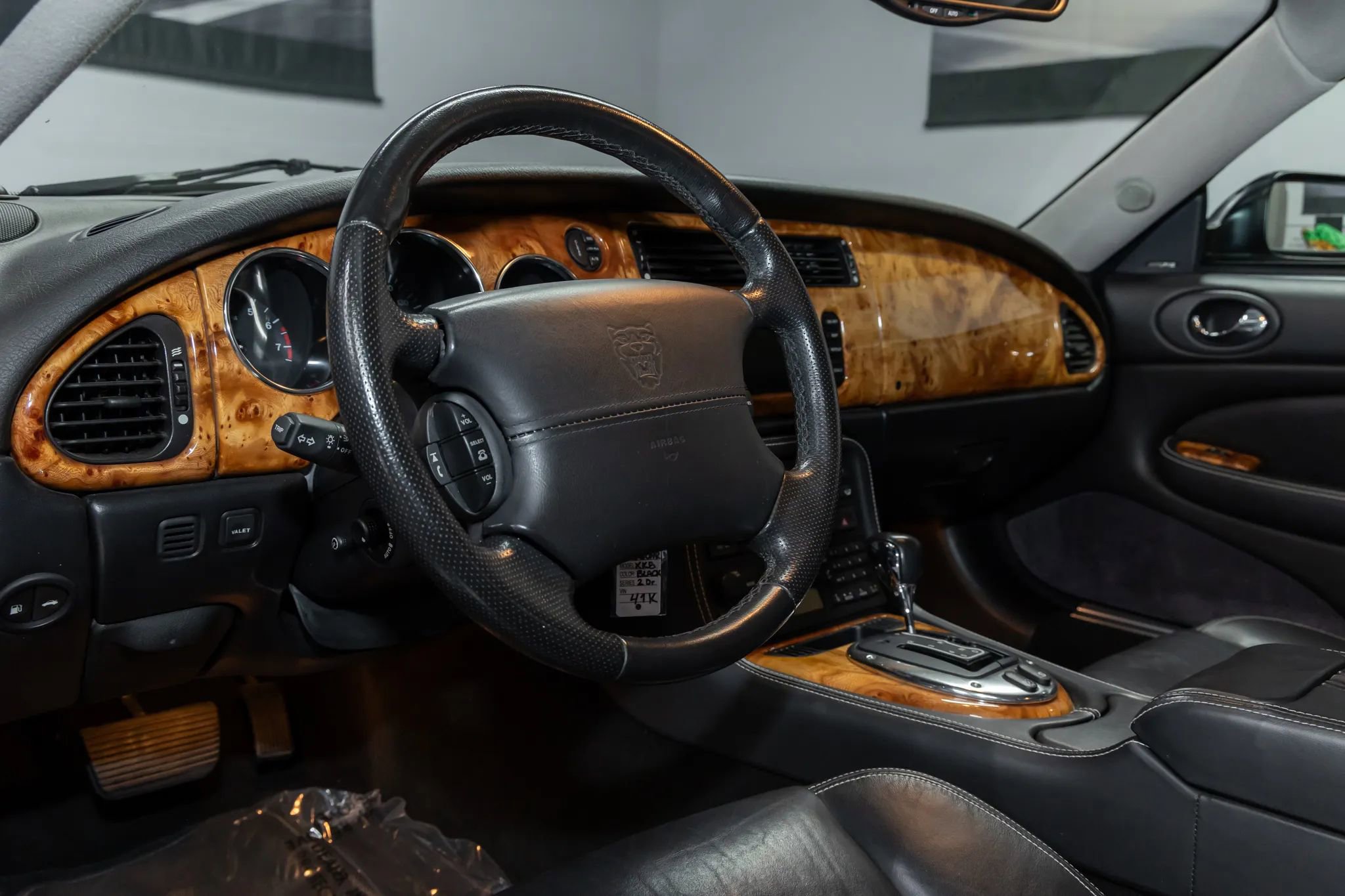 Used 2006 Jaguar XK8 Coupe image 15