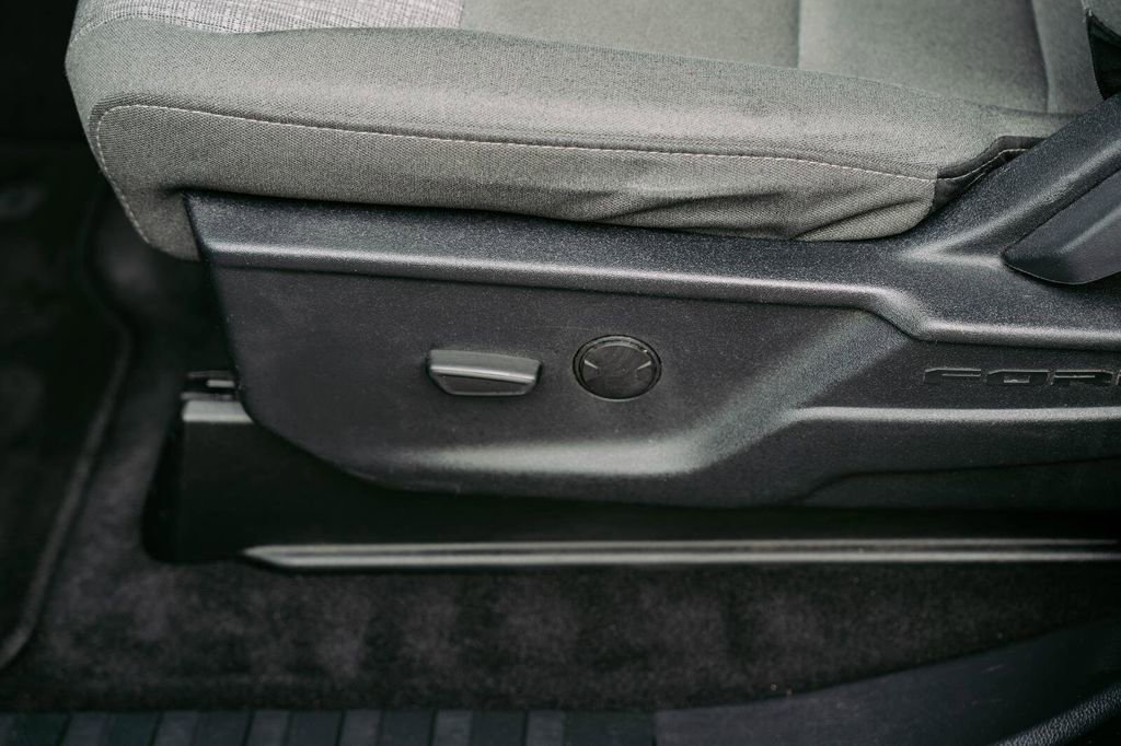 Used 2023 Ford F150 XLT w/ Trailer Tow Package image 18