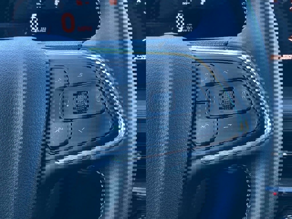 Used 2025 Buick Encore GX Preferred image 16