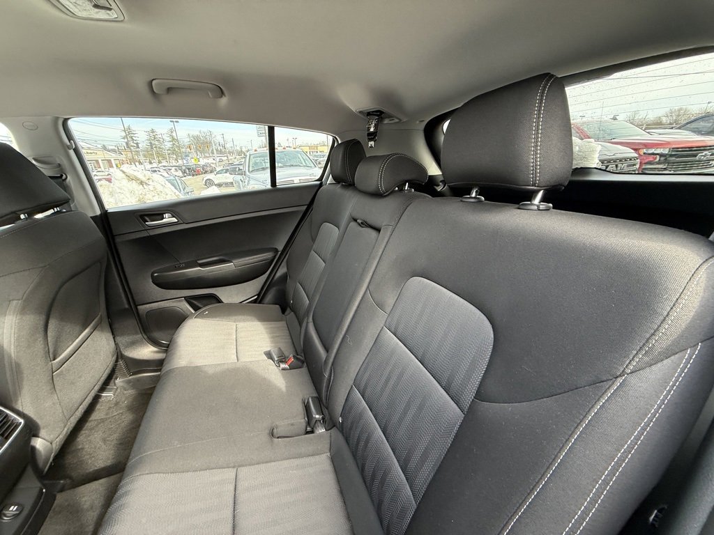 Used 2020 Kia Sportage LX image 23