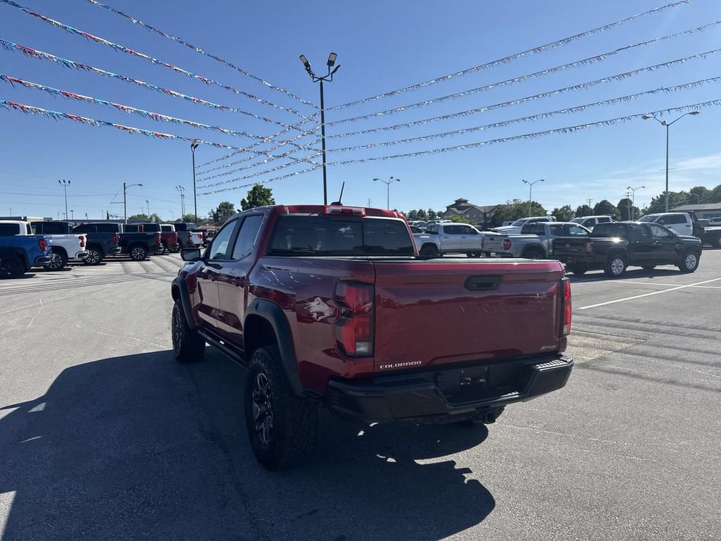 Used 2024 Chevrolet Colorado ZR2 AWD/4WD image 12