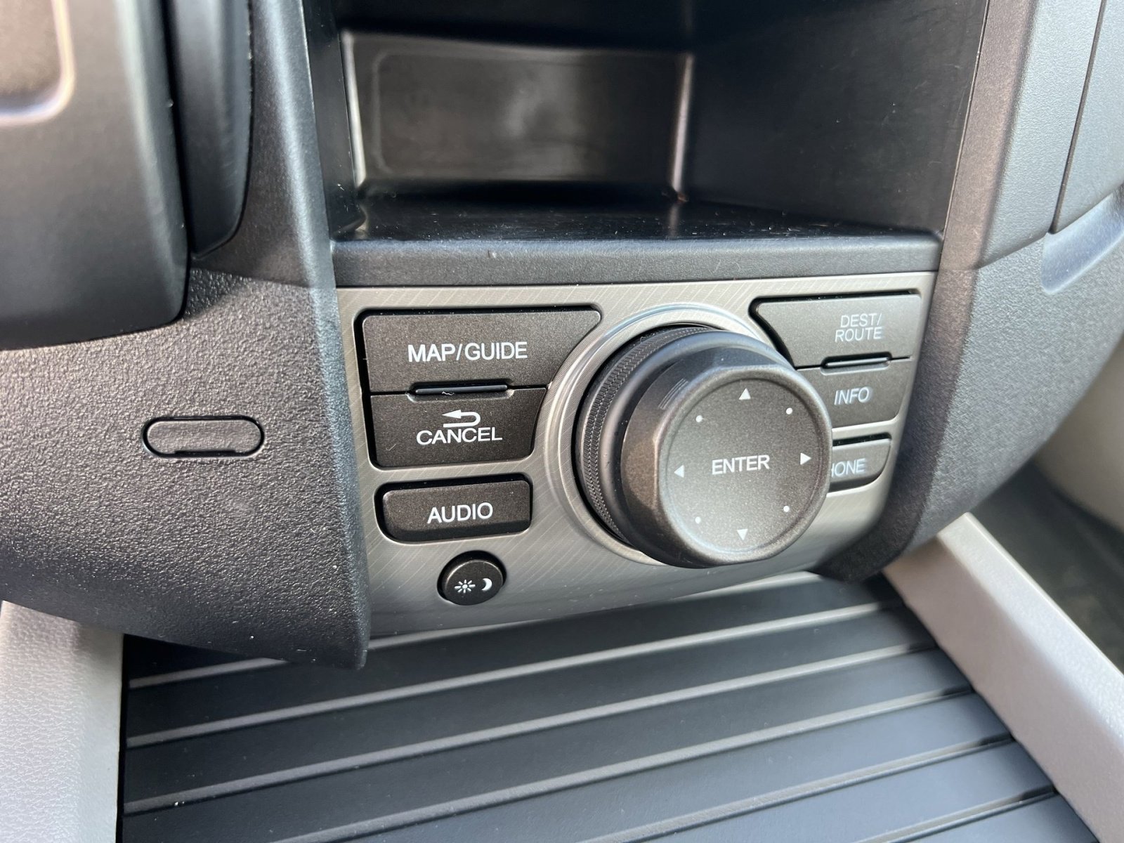 Used 2012 Honda Pilot Touring image 34