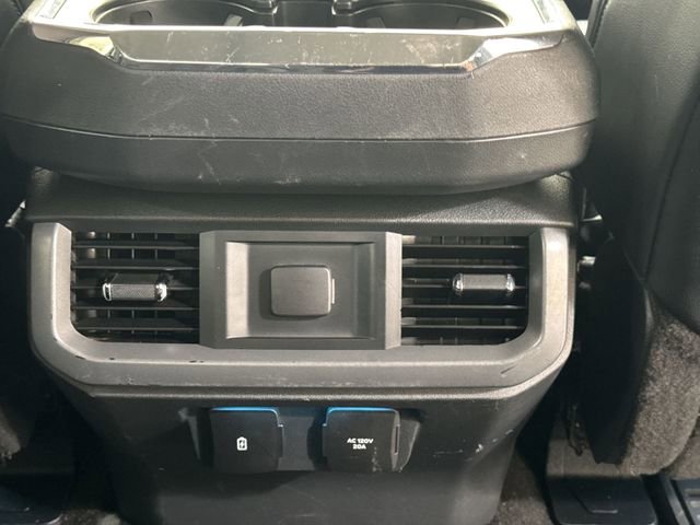 Used 2021 Ford F150 Lariat w/ Tow Technology Package image 21