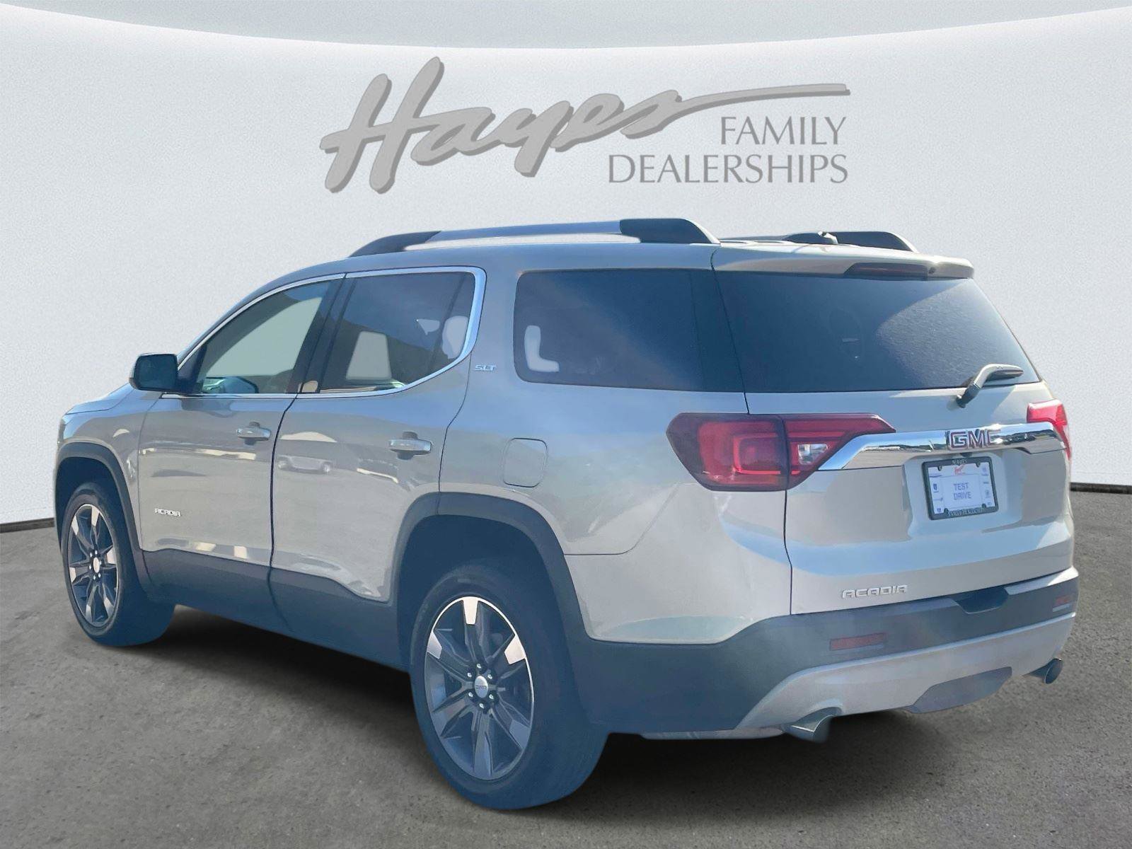 Used 2017 GMC Acadia SLT FWD image 5