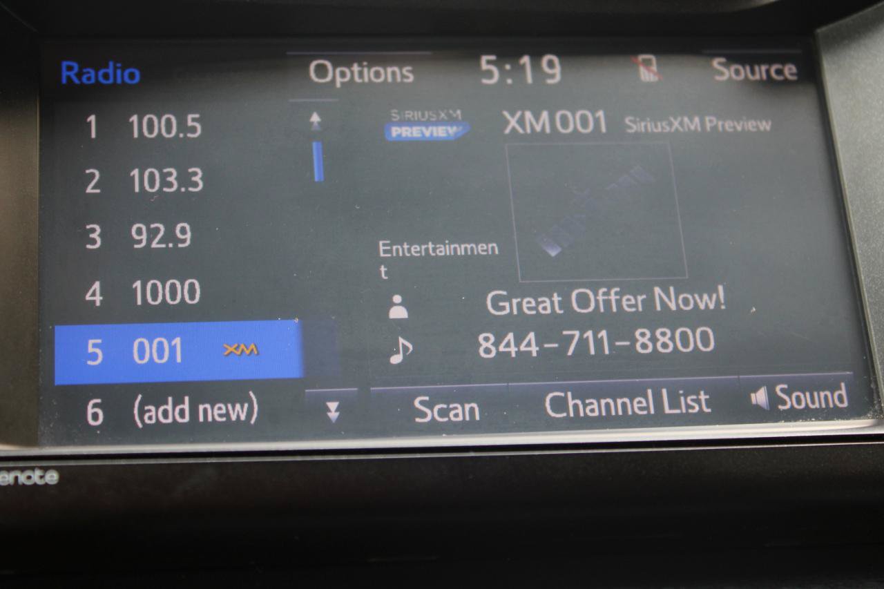 Used 2016 Toyota RAV4 SE FWD image 30