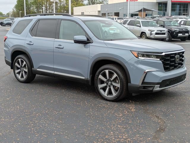 Used 2024 Honda Pilot Elite image 2