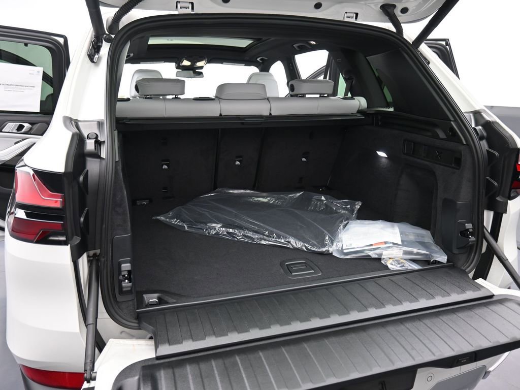 New 2026 BMW X5 xDrive40i image 18