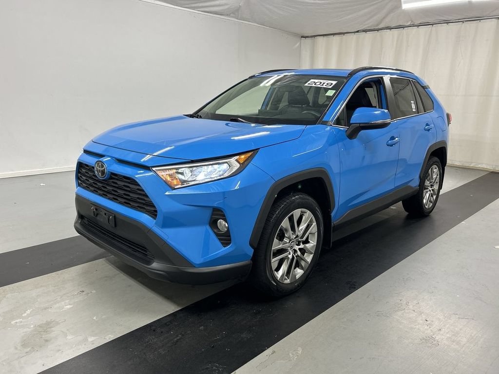 Used 2019 Toyota RAV4 XLE Premium w/ All Weather Liner Package AWD/4WD image 5