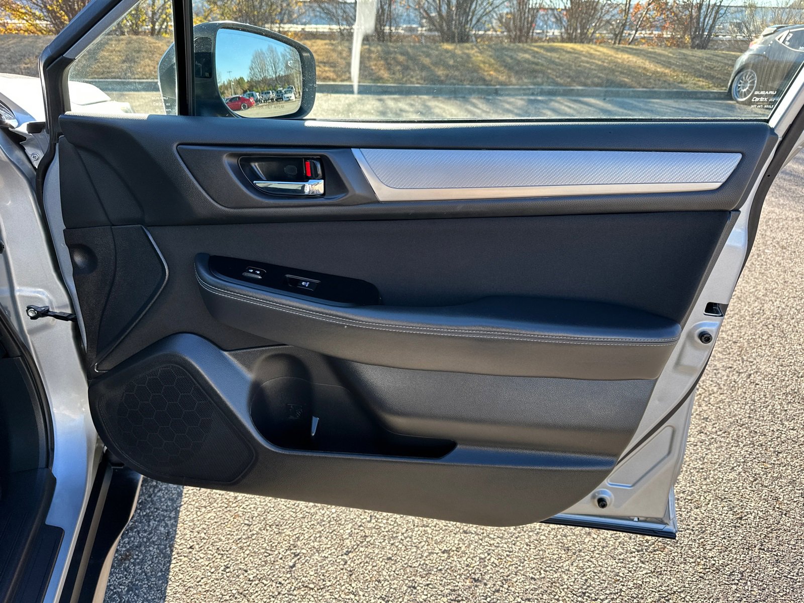 Used 2018 Subaru Outback 2.5i Premium image 14