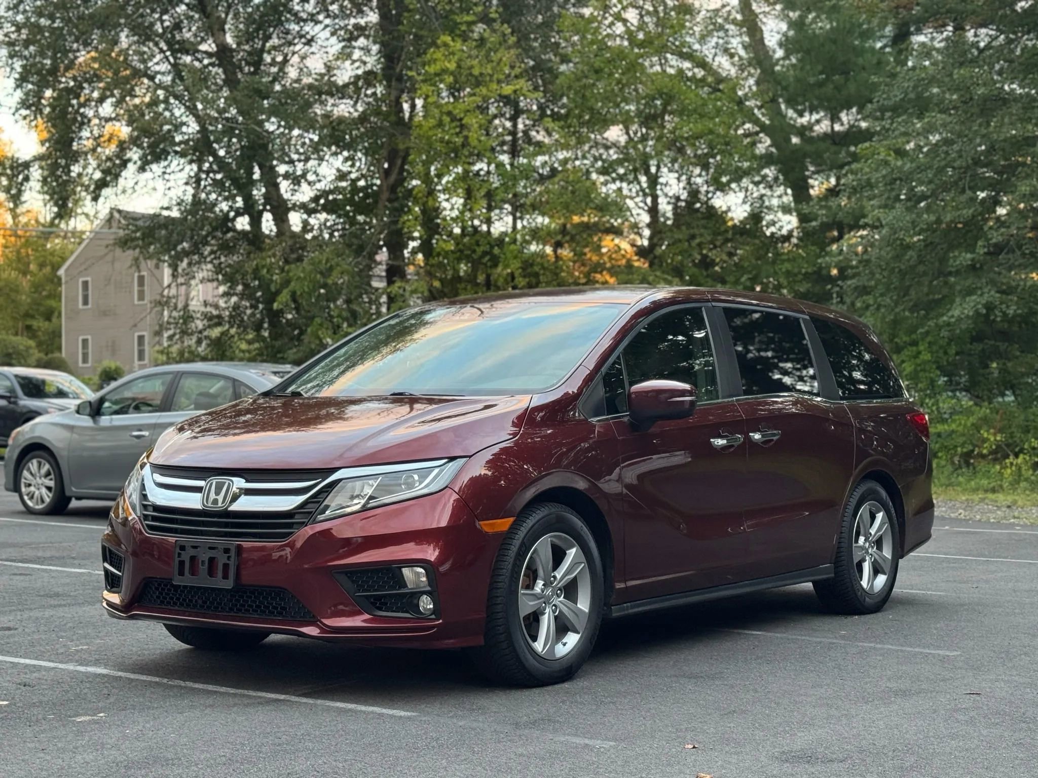 Used 2018 Honda Odyssey EX image 1